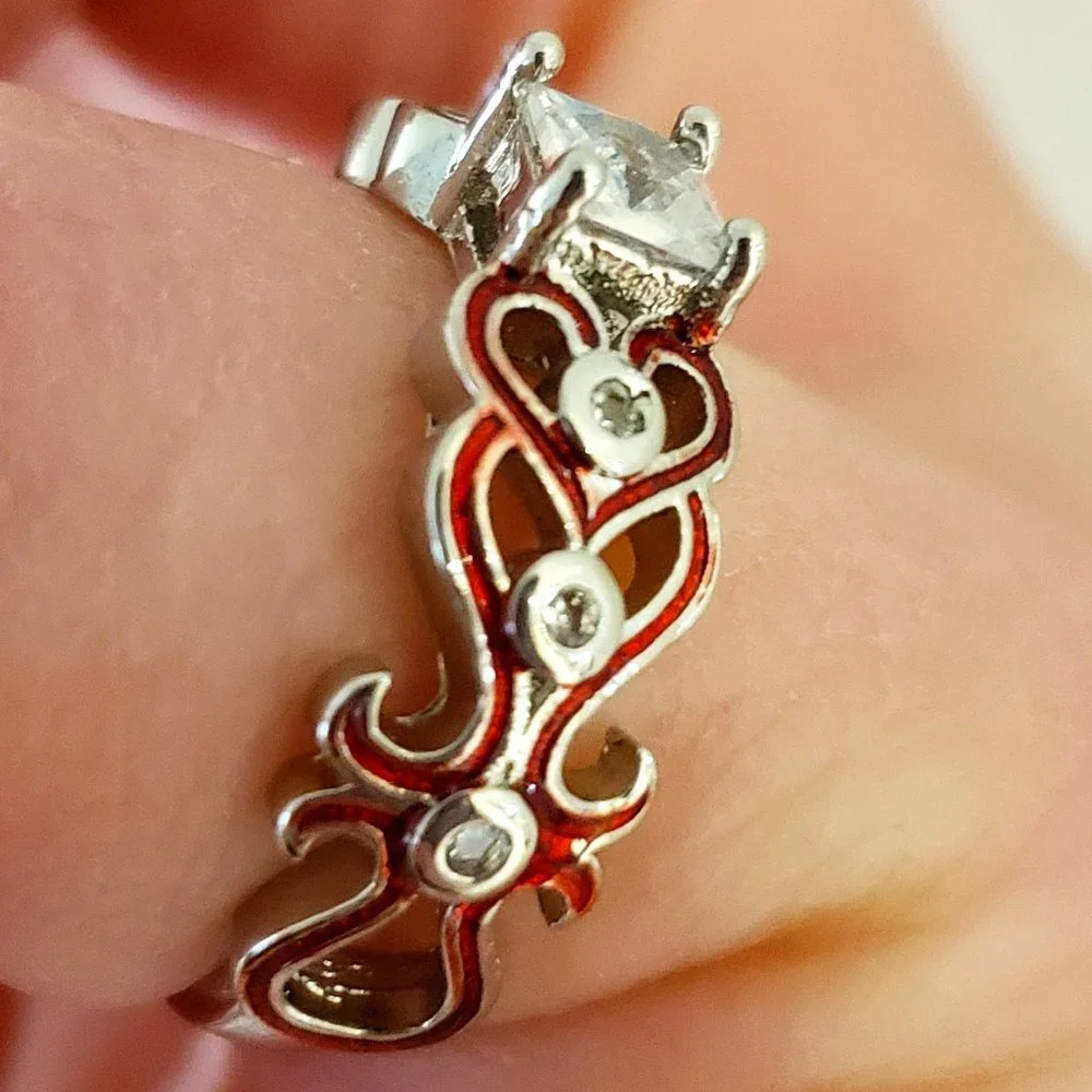 Princess Cut Solitaire Red Enamel Love Hearts Ring in Sterling Silver Sz 5.5
